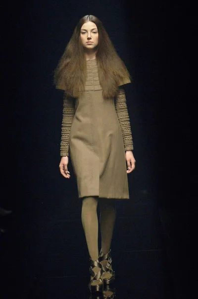 Look 19